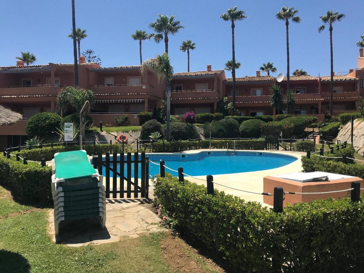 Luxury Three Bedroom Apartment At Estepona Luaran gambar